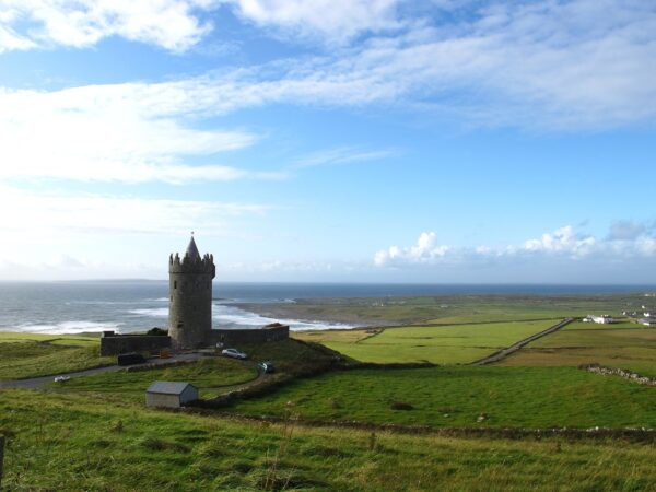 ireland, doonagore castle, doolin-122799.jpg