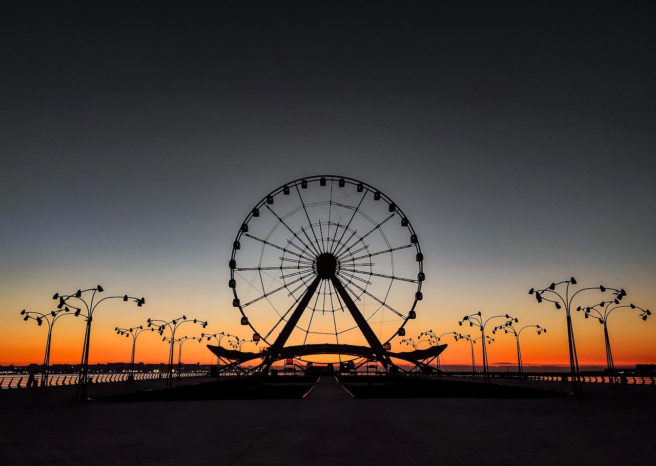 baku eye, ferris wheel, sunrise-4626961.jpg