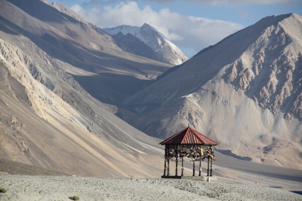 blue sky, pangong tso, lake-1650946.jpg