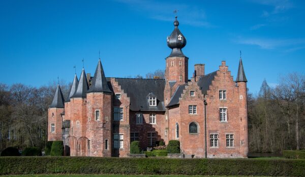 castle, rumbeke castle, belgian castle-7914390.jpg