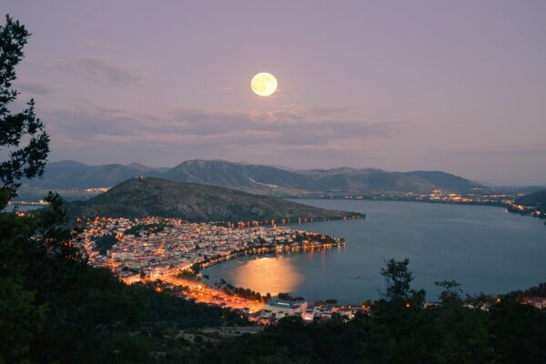 lake, moon, kastoria-4490068.jpg