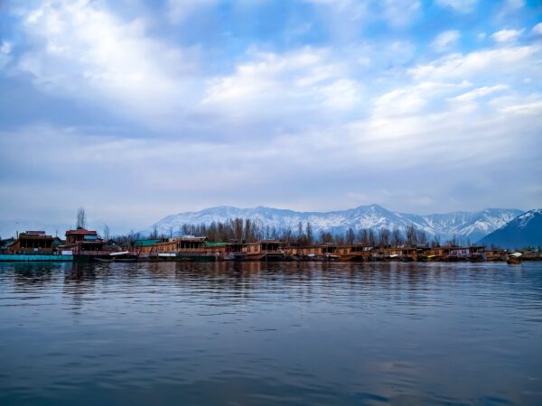 landscape, dal lake, srinagar-2149844.jpg