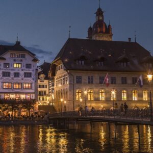 lucerne, town hall, reuss-952333.jpg