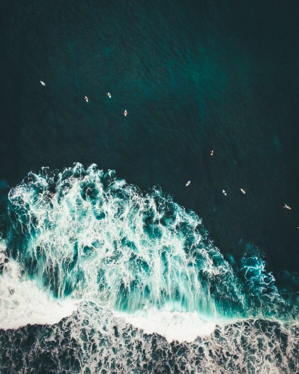 phone wallpaper, water, waves-3354067.jpg