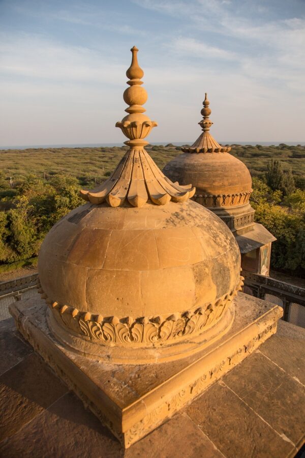 vijaya vilas palace, jadeja rajas of kutch, sea-beach of mandvi in kutch-1514780.jpg