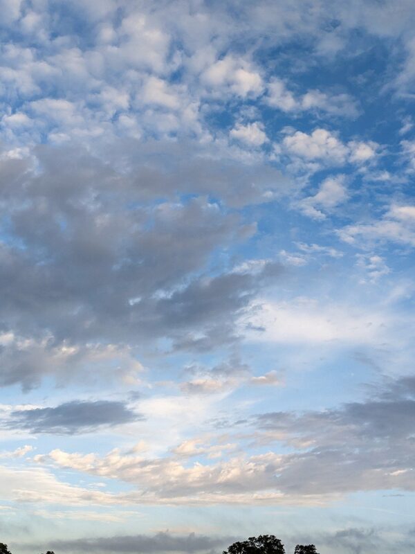 clouds, phone wallpaper, sky-8032075.jpg